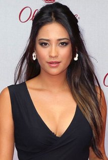 shaymitchell